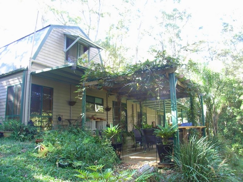8 Mount Street Fernmount, Bellingen NSW 2454
