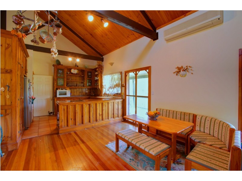 40 McDougall Pl Fernmount, Bellingen NSW 2454