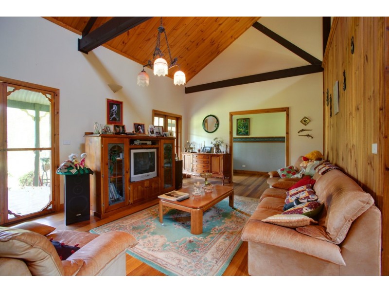 40 McDougall Pl Fernmount, Bellingen NSW 2454