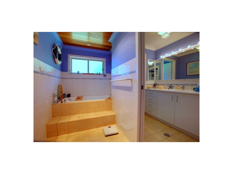 4  Hilliana Close, Bellingen NSW 2454