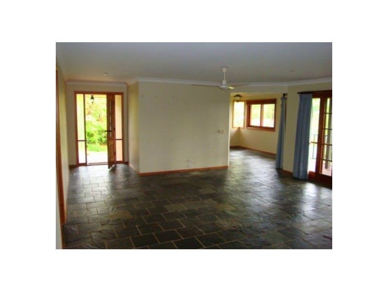 1 Ivory Curl, Bellingen NSW 2454