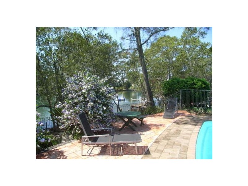20 Island Place, Urunga NSW 2455