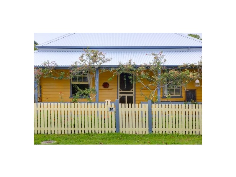 10 Oak Street, Bellingen NSW 2454