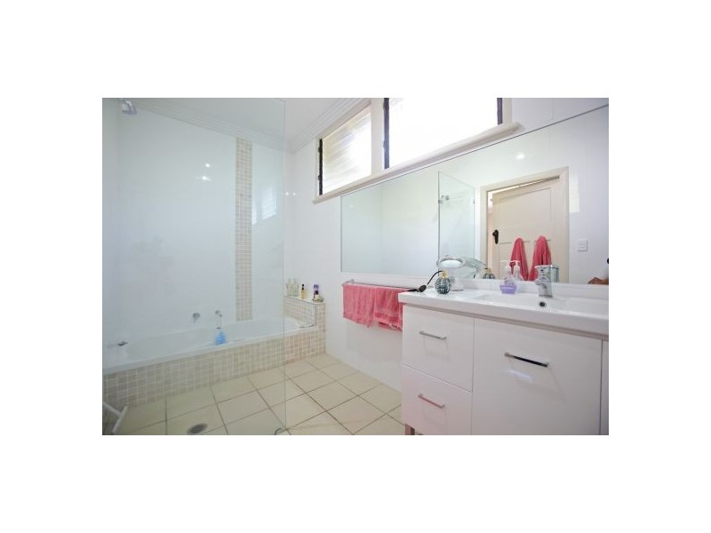 4 Tamarind Drive, Bellingen NSW 2454
