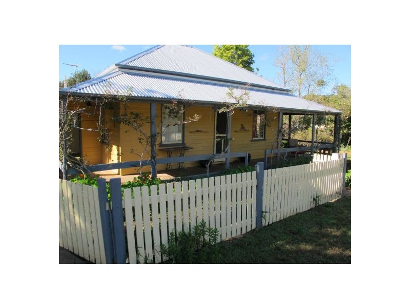 10 Oak Street, Bellingen NSW 2454