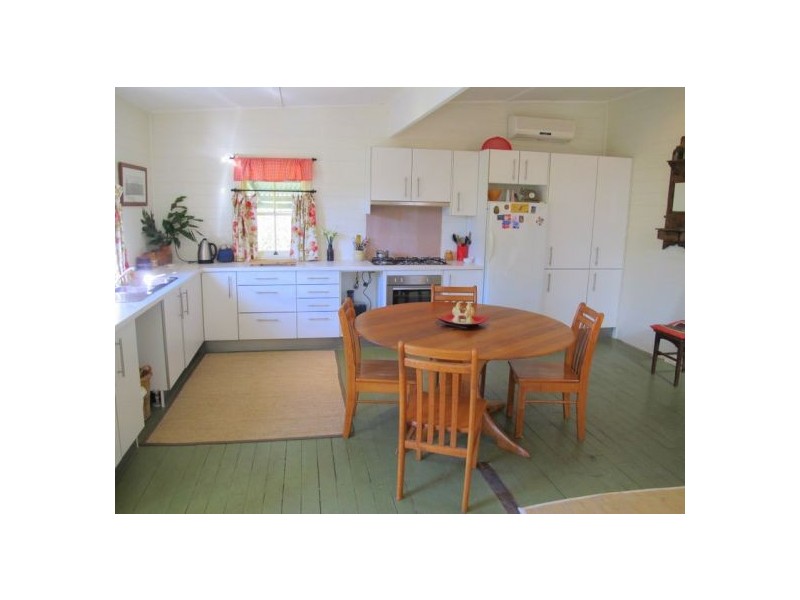 10 Oak Street, Bellingen NSW 2454