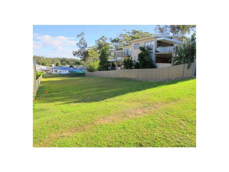 124 Ocean View Dve, Valla Beach NSW 2448