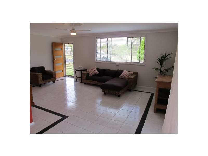 4 Honeysuckle Pl, Mylestom NSW 2454