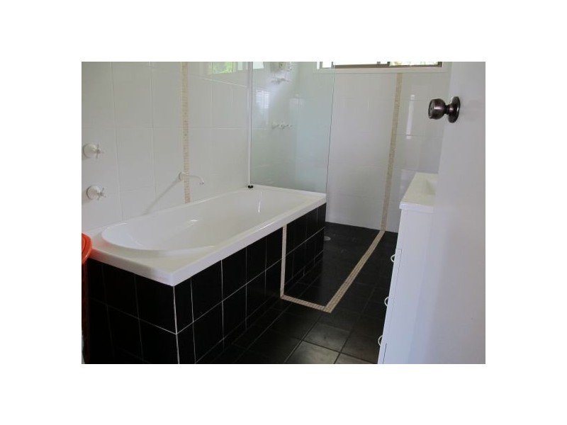 4 Honeysuckle Pl, Mylestom NSW 2454