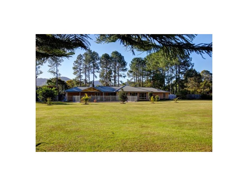 73 Braford Dr, Bonville NSW 2441