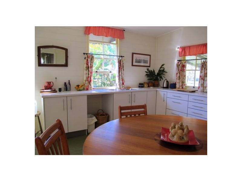 10 Oak Street, Bellingen NSW 2454