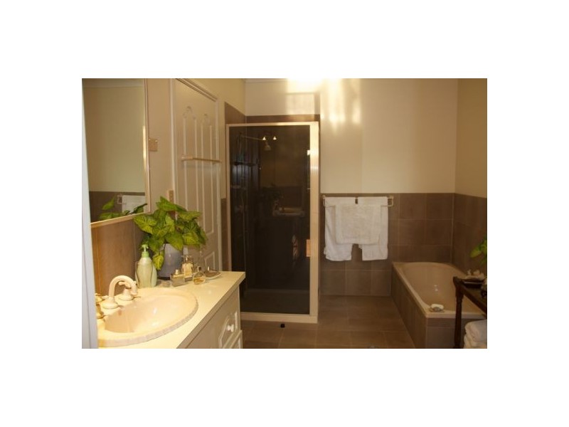 24 Endeavour Dr, Bellingen NSW 2454