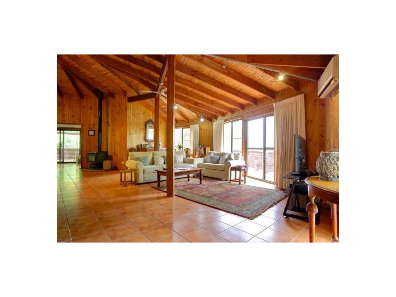 2 Tuckers Rock Rd, Repton NSW 2454