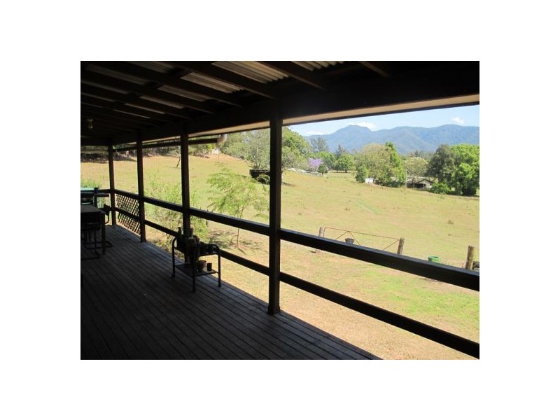 1 Crossmaglen Road, Bonville NSW 2441