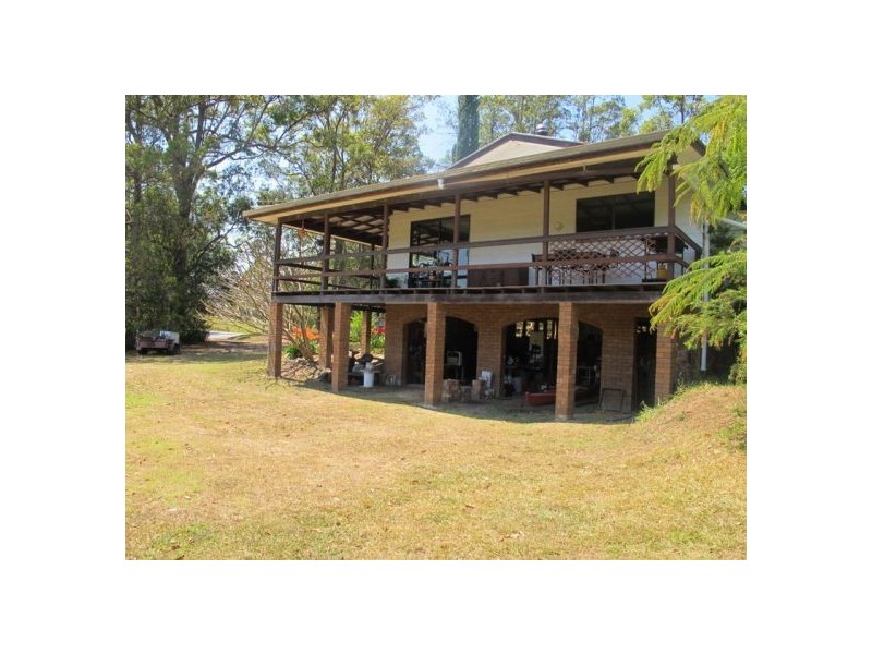 1 Crossmaglen Road, Bonville NSW 2441