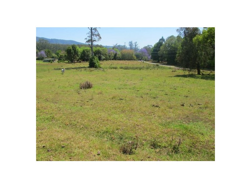 1 Crossmaglen Road, Bonville NSW 2441