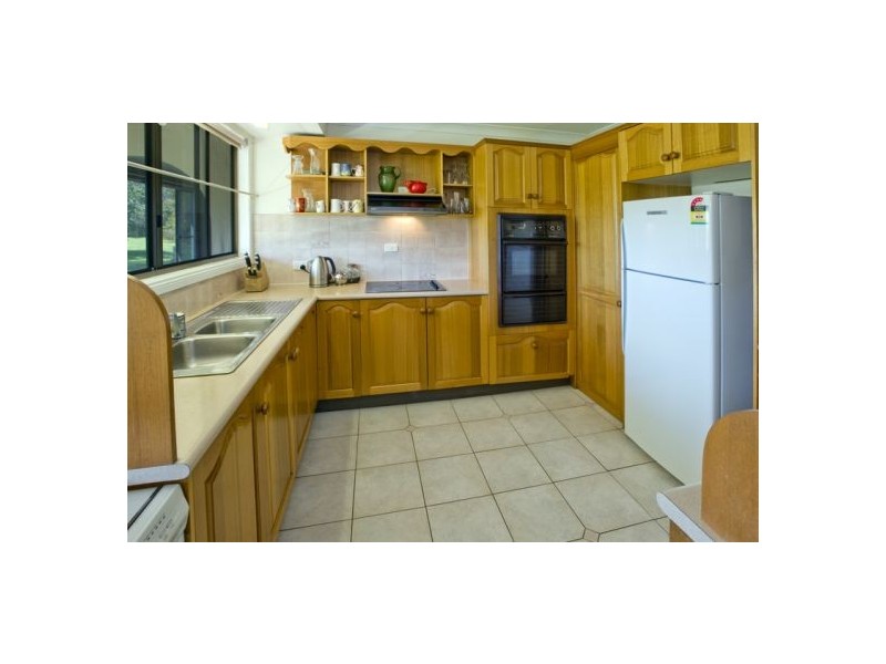 18 Endeavour Drive, Bellingen NSW 2454