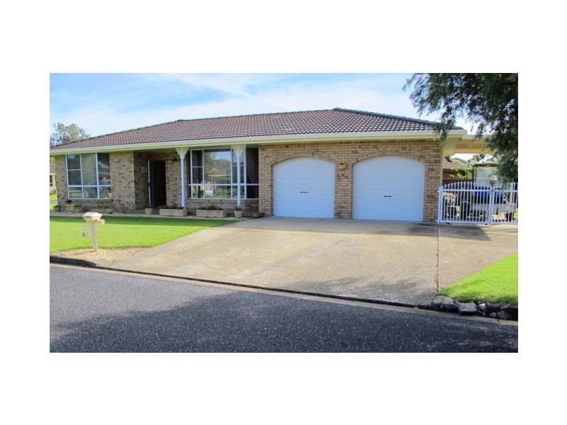 2 Burrawong Parade, Urunga NSW 2455