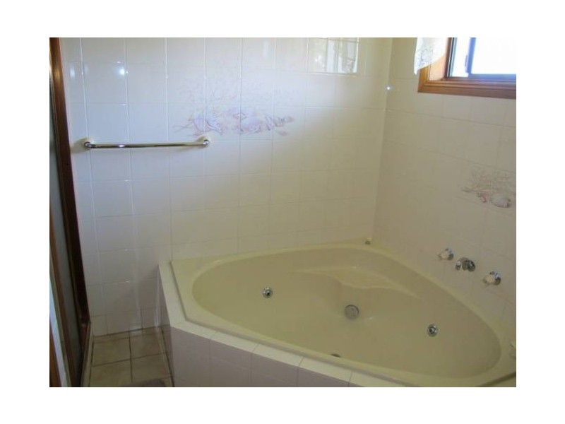 2 Burrawong Parade, Urunga NSW 2455