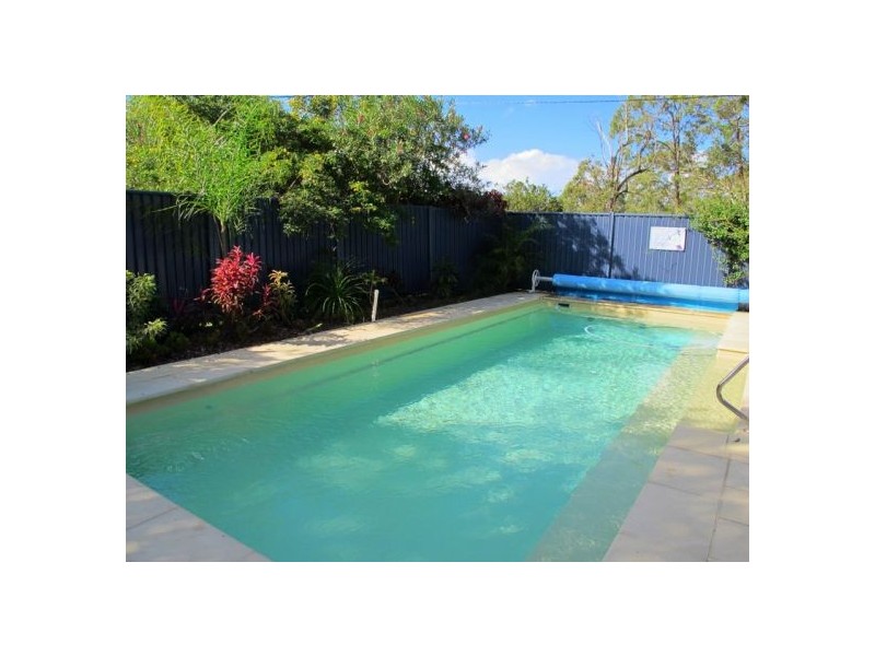 6 Ferry St, Urunga NSW 2455
