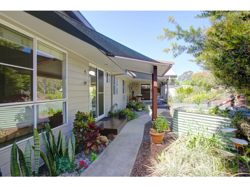 25 McCristal Dr, Bellingen NSW 2454