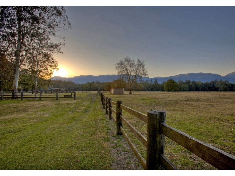 724 Timboon Rd, Gleniffer NSW 2454