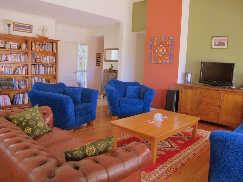 2 Lucas Ave, Bellingen NSW 2454