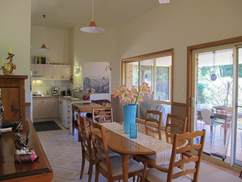 8 McCristal Drive, Bellingen NSW 2454