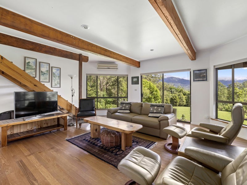 16 John Locke Place, Gleniffer NSW 2454