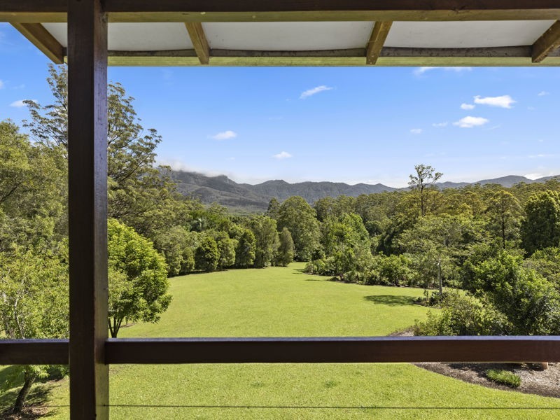 16 John Locke Place, Gleniffer NSW 2454