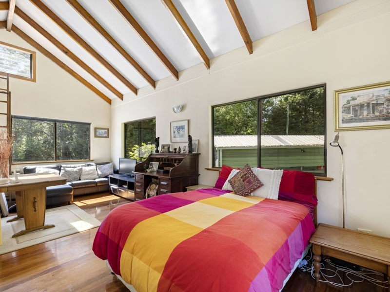 16 John Locke Place, Gleniffer NSW 2454
