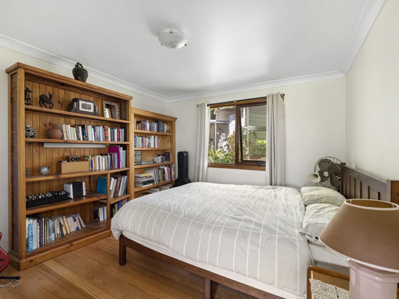 16 John Locke Place, Gleniffer NSW 2454