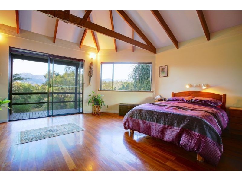 16 John Locke Place, Gleniffer NSW 2454