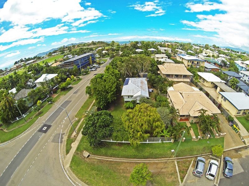 77 Cook Street, North Ward QLD 4810