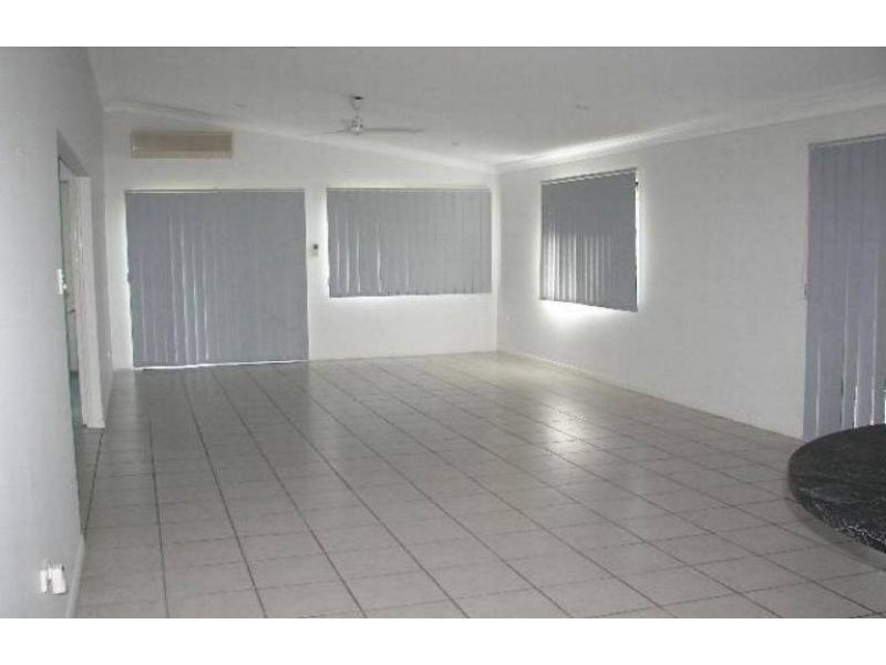 11 Curtin Place, Douglas QLD 4814