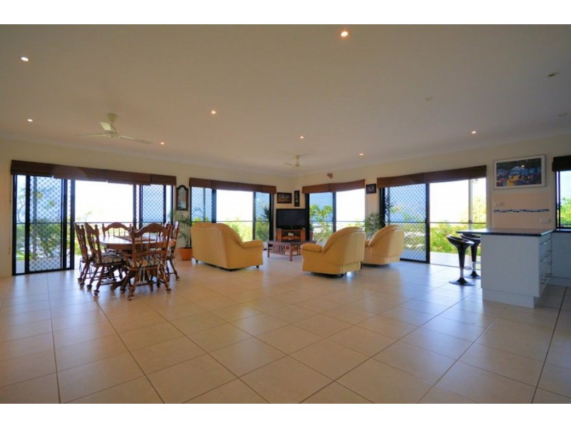 24 Britomart Street, Bushland Beach QLD 4818