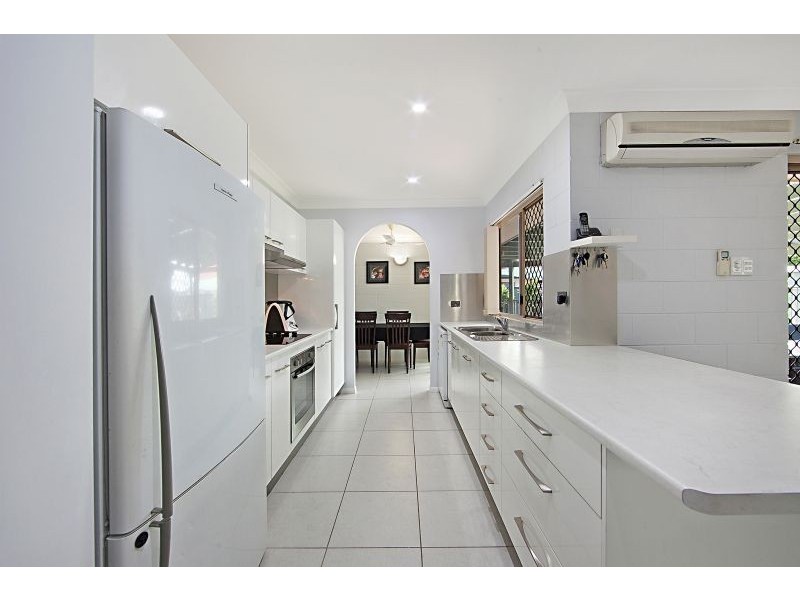 34 Eureka Crescent, Kirwan QLD 4817