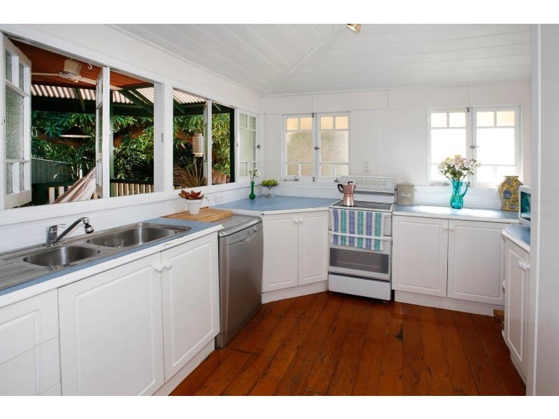 48 Ackers Street, Hermit Park QLD 4812