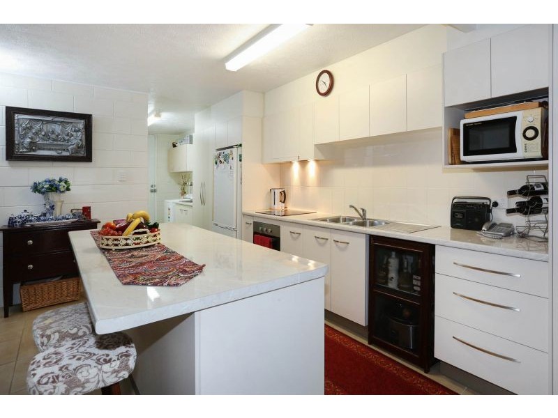 10 Illuka Street, Currajong QLD 4812