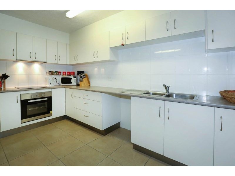 10 Illuka Street, Currajong QLD 4812