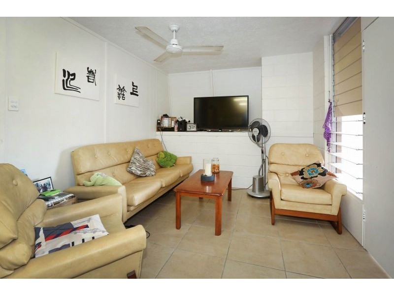 10 Illuka Street, Currajong QLD 4812