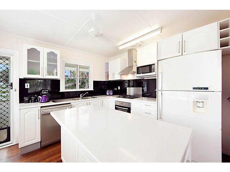 7 Valencia Street, Kirwan QLD 4817