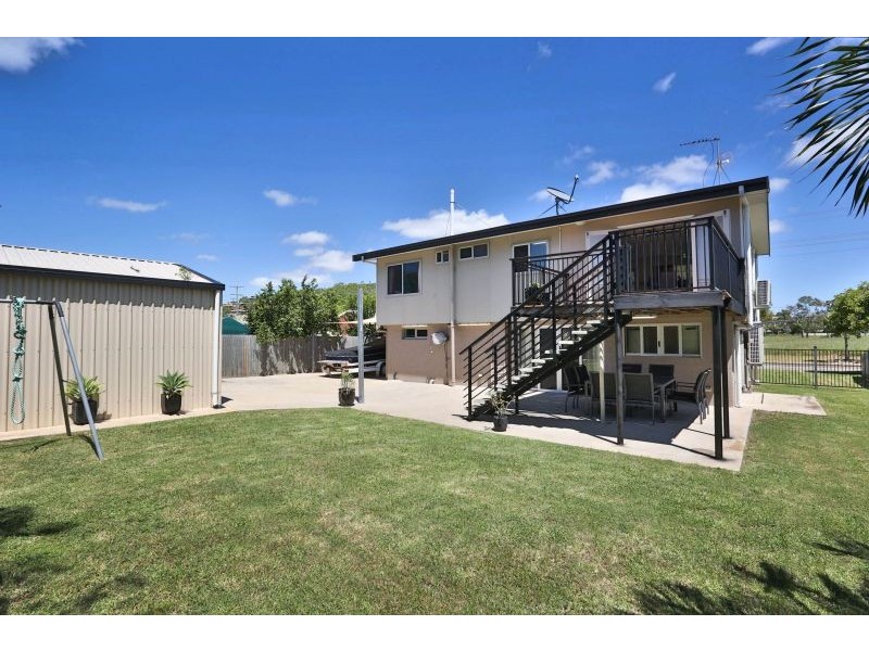 26 Buchanan Street, Mount Louisa QLD 4814