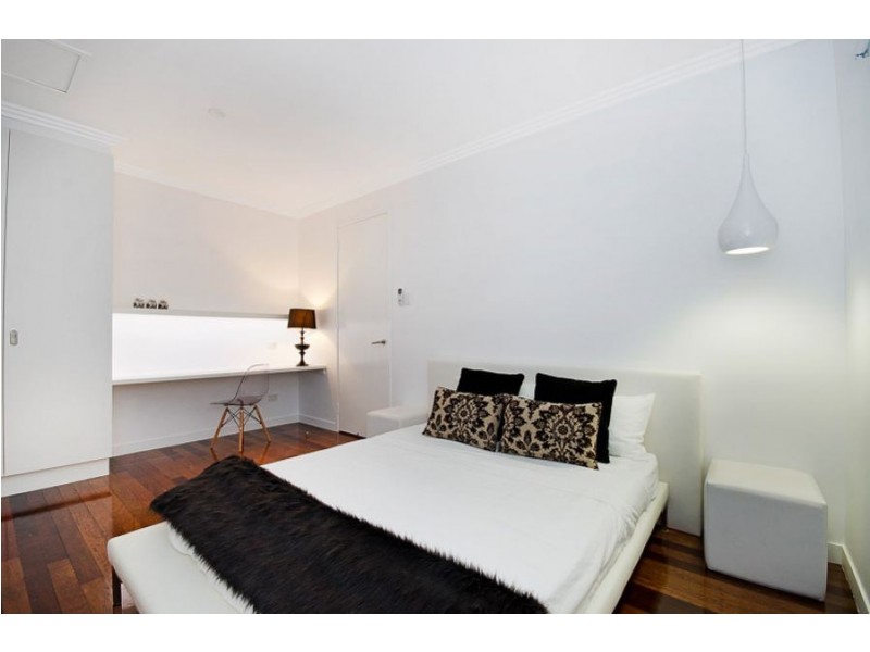 16 Stuart Street, North Ward QLD 4810