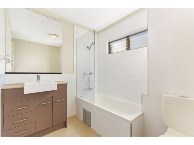 3,6,7,8 / 65 Perroux Street, Gulliver QLD 4812