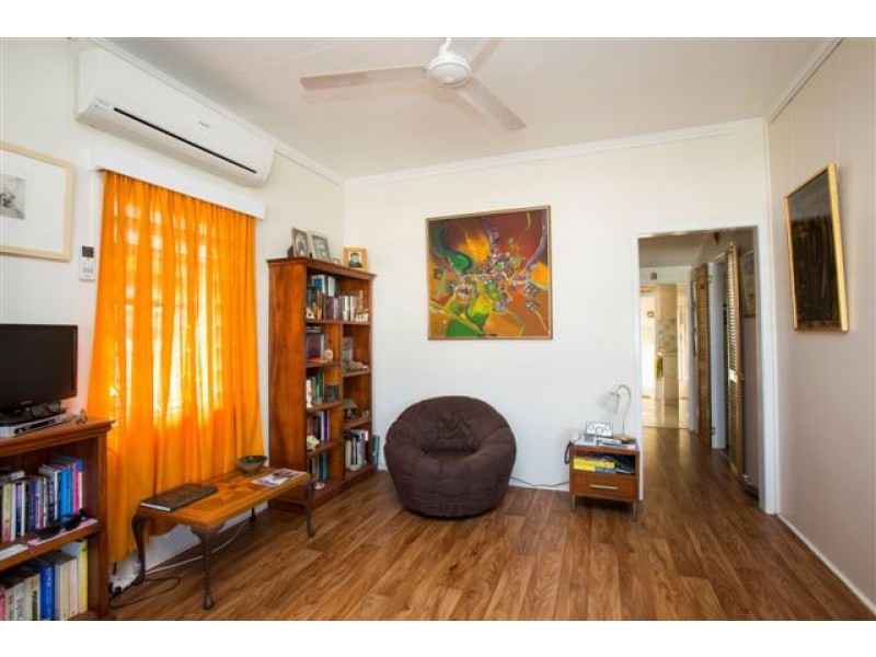 West End QLD 4810