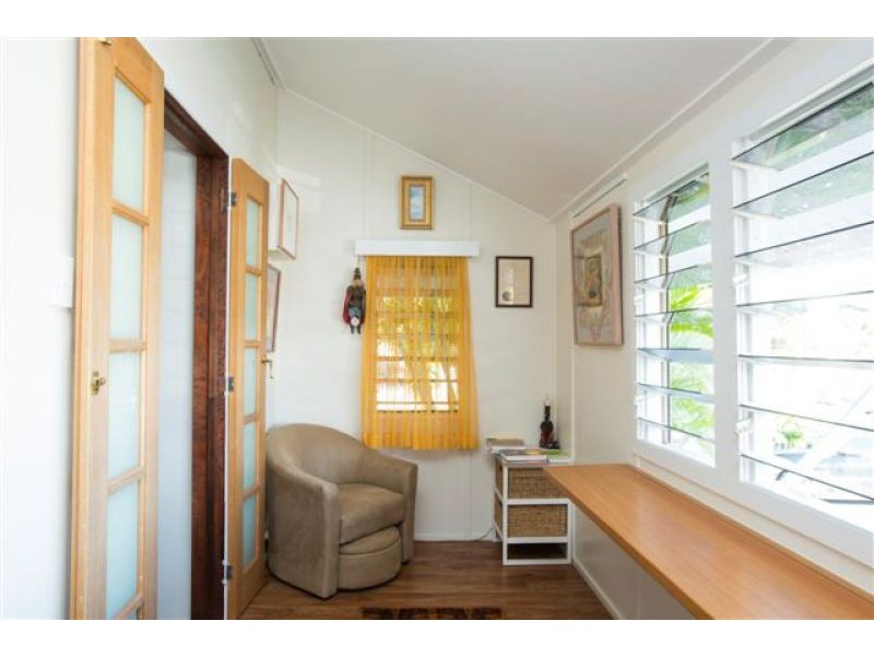 West End QLD 4810