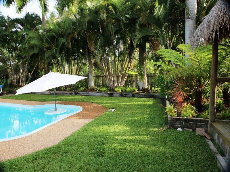 293 Ocean Parade, Balgal Beach QLD 4816