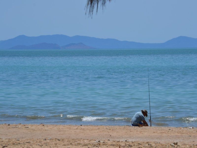 293 Ocean Parade, Balgal Beach QLD 4816