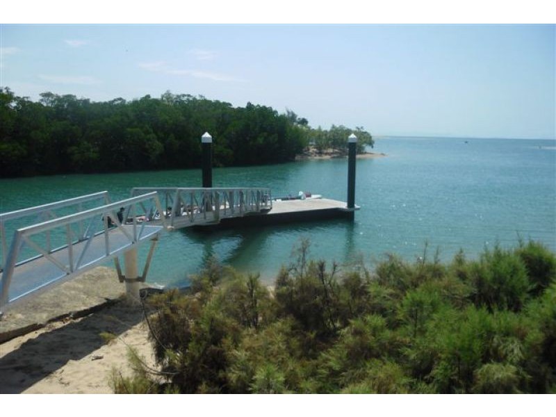 293 Ocean Parade, Balgal Beach QLD 4816